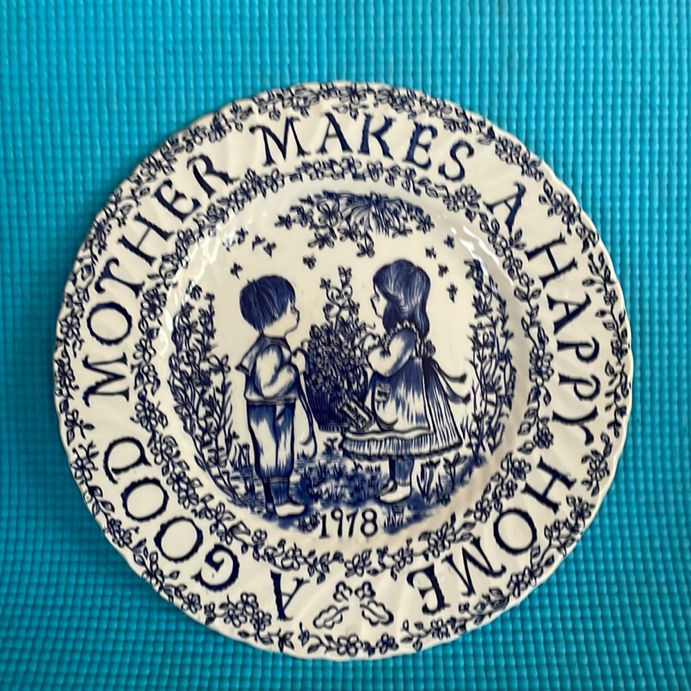 1978 English Collectors Mother plate.